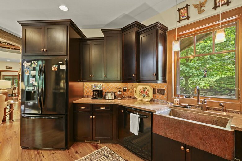 Blue Ridge Gem near Boone and Blowing Rock - Boone, North Carolina