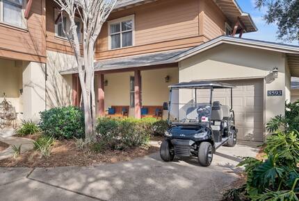 Elegant Coastal Getaway Overlooking Baytowne Golf Course - Miramar Beach, Florida