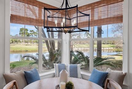 Elegant Coastal Getaway Overlooking Baytowne Golf Course - Miramar Beach, Florida