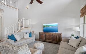 Elegant Coastal Getaway Overlooking Baytowne Golf Course - Miramar Beach, Florida