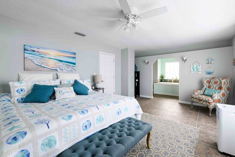 Sand & Sun Escape | Spacious Retreat Near St. Augustine Beach - St. Augustine, Florida