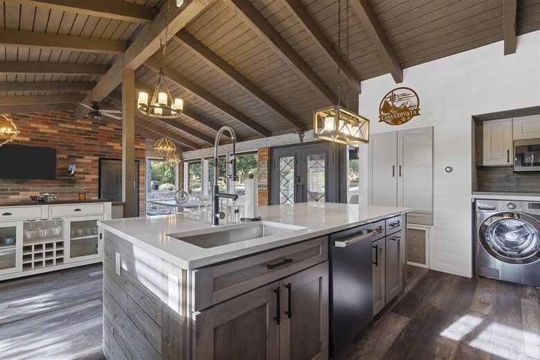 Red Rock Vista House | Modern Sedona Escape - Sedona, Arizona