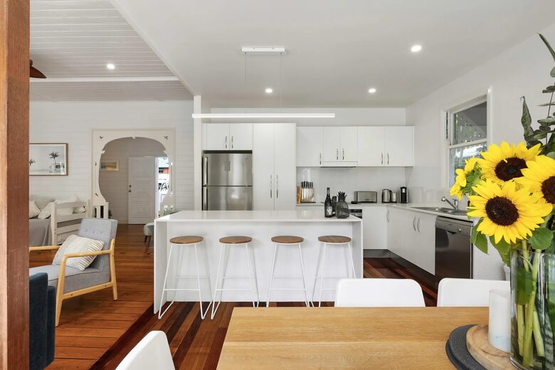 Aaloka Bay | Heritage Elegance Steps from Byron’s Beaches - Byron Bay, Australia