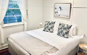 Aaloka Bay | Heritage Elegance Steps from Byron’s Beaches - Byron Bay, Australia