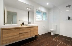 Aaloka Bay | Heritage Elegance Steps from Byron’s Beaches - Byron Bay, Australia