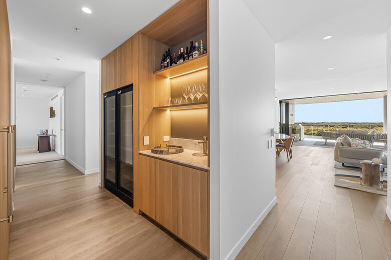 Luxury Living Above the Maroochy River - Sunshine Coast, Australia