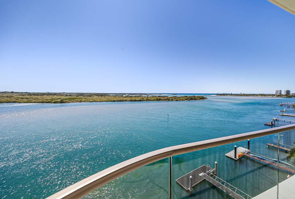 Luxury Living Above the Maroochy River - Sunshine Coast, Australia