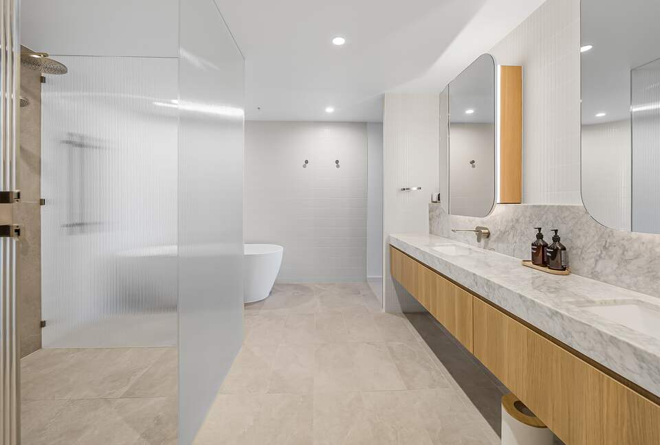 Luxury Living Above the Maroochy River - Sunshine Coast, Australia