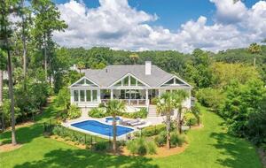 Elegant Golf Course Haven in The Landings - Savannah, Georgia