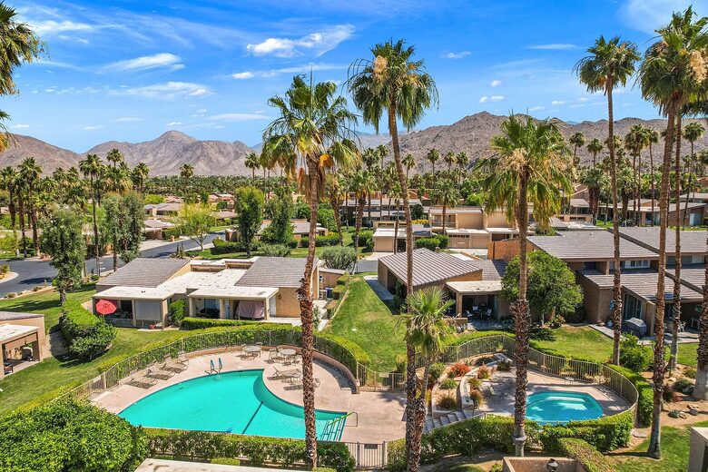 Fairway Escape at Ironwood Country Club - Palm Desert, California