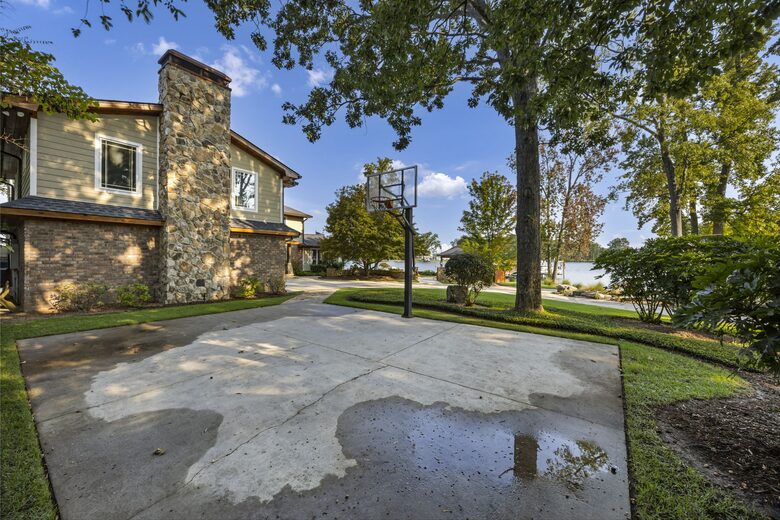 Lakefront Home on Lake Murray - Gilbert, South Carolina