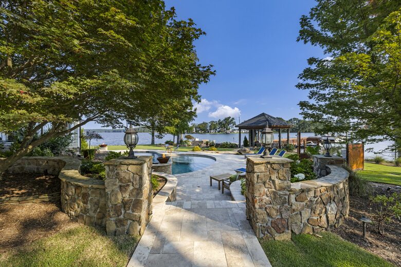 Lakefront Home on Lake Murray - Gilbert, South Carolina