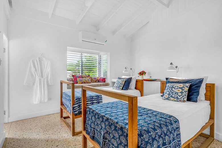 Treasure Beach Villa with Expansive Sea Views - Treasure Beach, Jamaica