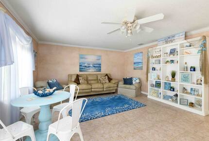 Sand & Sun Escape | Spacious Retreat Near St. Augustine Beach - St. Augustine, Florida
