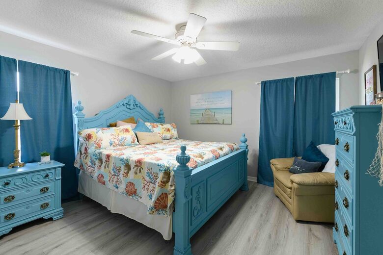 Sand & Sun Escape | Spacious Retreat Near St. Augustine Beach - St. Augustine, Florida