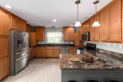 Sand & Sun Escape | Spacious Retreat Near St. Augustine Beach - St. Augustine, Florida