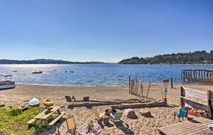 Historic Gig Harbor Waterfront Retreat with Private Beach - Gig Harbor, Washington