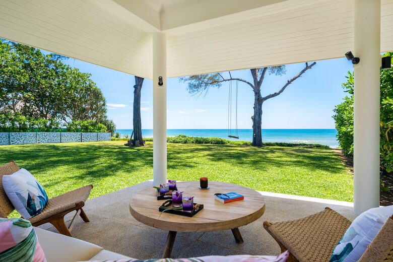 Elegant 5-Bedroom Beachfront Escape in Natai - Khok Kloi, Thailand