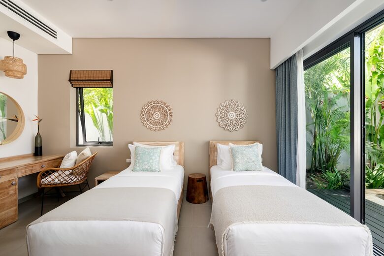 Elegant 5-Bedroom Beachfront Escape in Natai - Khok Kloi, Thailand