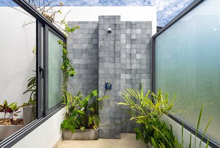 Elegant 5-Bedroom Beachfront Escape in Natai - Khok Kloi, Thailand