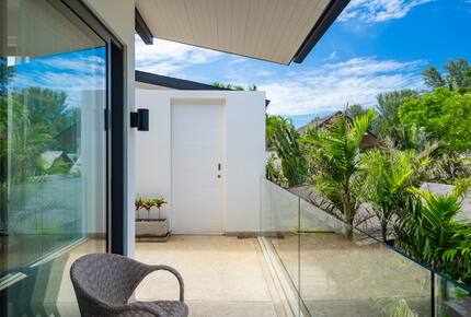 Elegant 5-Bedroom Beachfront Escape in Natai - Khok Kloi, Thailand