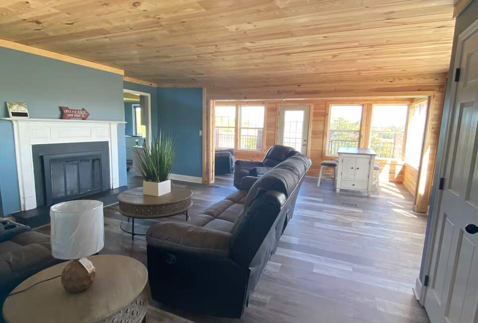 Douglas Lakefront Getaway with Mountain Views & Private Dock - Dandridge, Tennessee