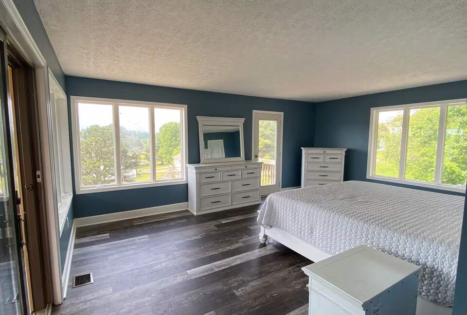 Douglas Lakefront Getaway with Mountain Views & Private Dock - Dandridge, Tennessee