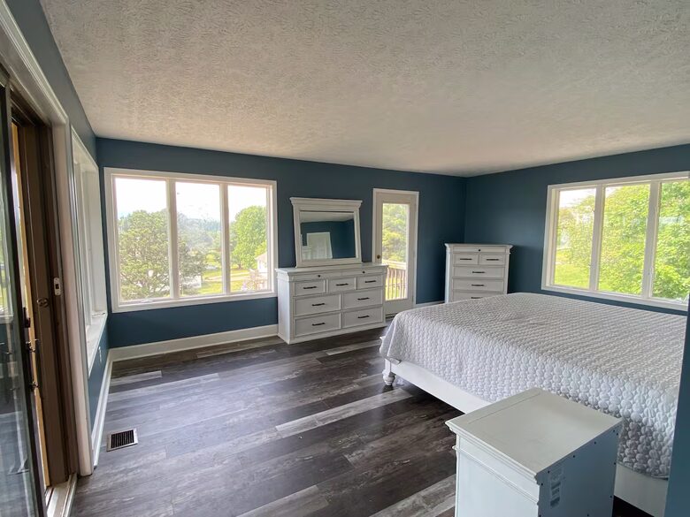 Douglas Lakefront Getaway with Mountain Views & Private Dock - Dandridge, Tennessee