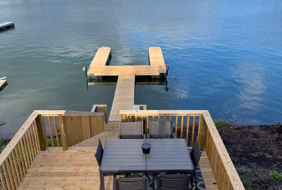 Douglas Lakefront Getaway with Mountain Views & Private Dock - Dandridge, Tennessee