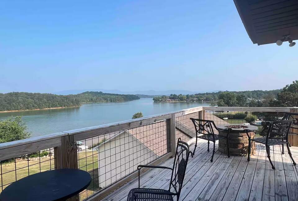 Douglas Lakefront Getaway with Mountain Views & Private Dock - Dandridge, Tennessee