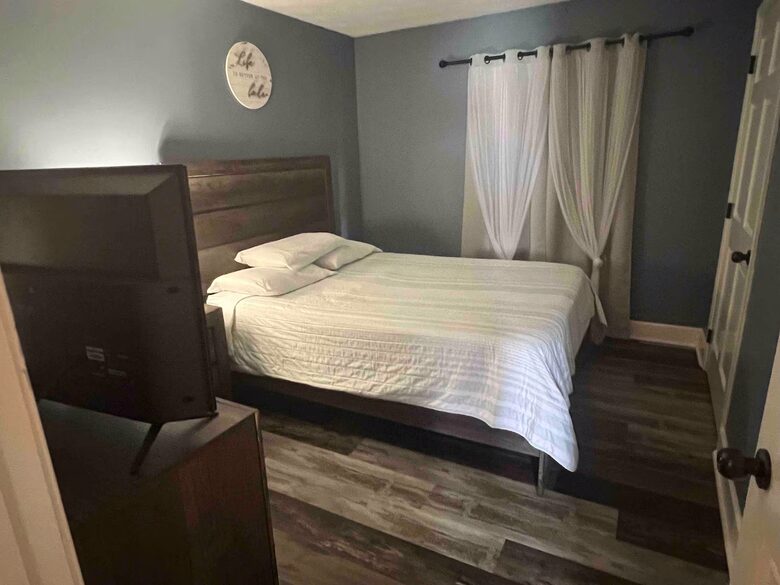 Douglas Lakefront Getaway with Mountain Views & Private Dock - Dandridge, Tennessee