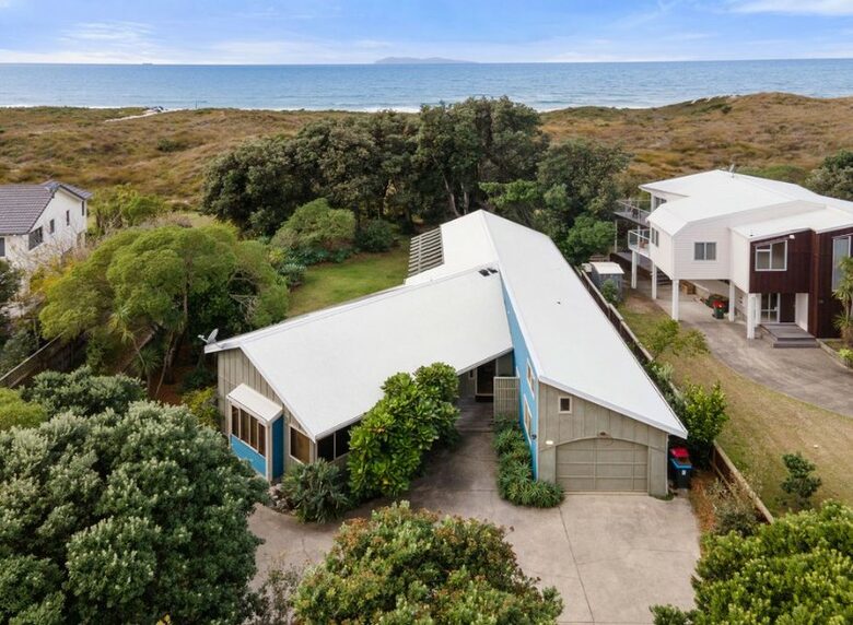 Charming Coastal Retreat in the Bay of Plenty - Bowentown, New Zealand