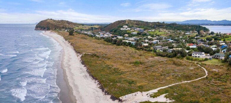 Charming Coastal Retreat in the Bay of Plenty - Bowentown, New Zealand