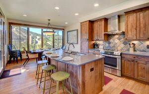 Luxury Villa with Hot Tub & Mountain Views near Winter Park Resort - Winter Park, Colorado