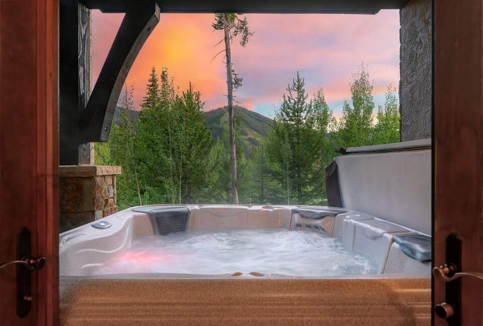 Luxury Villa with Hot Tub & Mountain Views near Winter Park Resort - Winter Park, Colorado