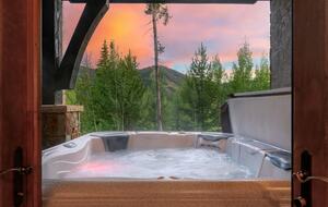 Luxury Villa with Hot Tub & Mountain Views near Winter Park Resort - Winter Park, Colorado