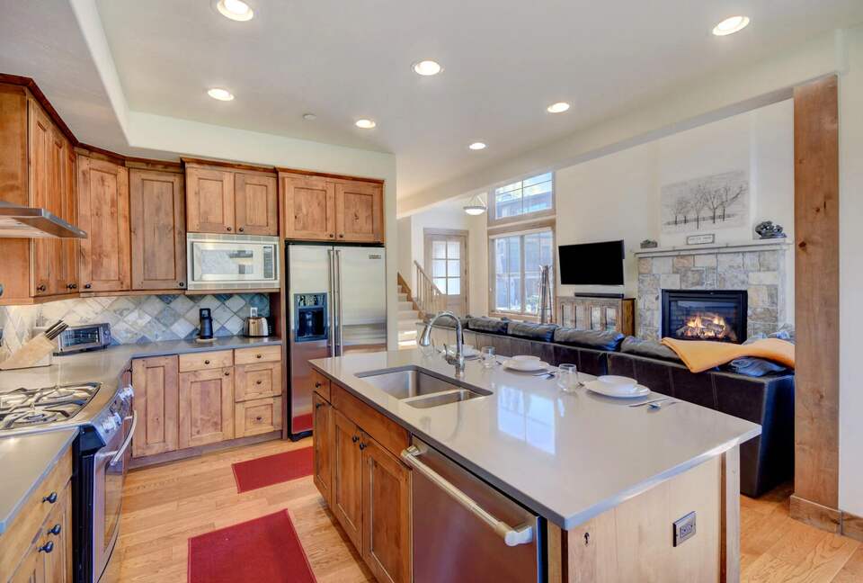 Luxury Villa with Hot Tub & Mountain Views near Winter Park Resort - Winter Park, Colorado