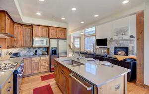 Luxury Villa with Hot Tub & Mountain Views near Winter Park Resort - Winter Park, Colorado