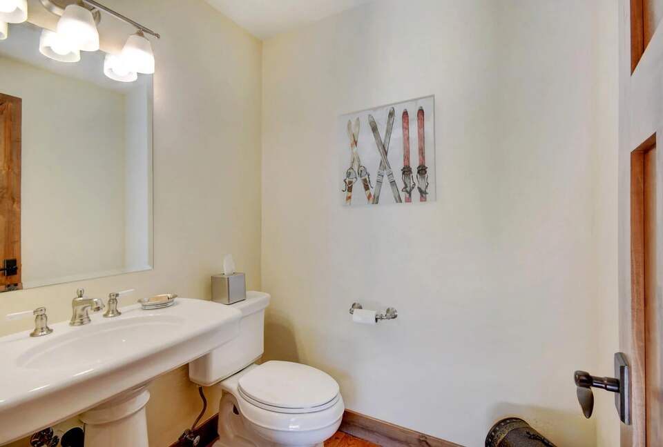 Luxury Villa with Hot Tub & Mountain Views near Winter Park Resort - Winter Park, Colorado