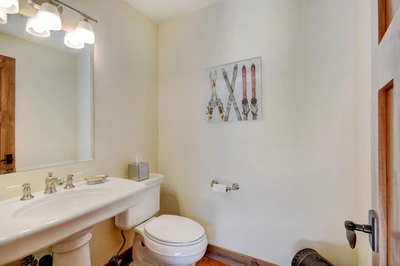 Luxury Villa with Hot Tub & Mountain Views near Winter Park Resort - Winter Park, Colorado