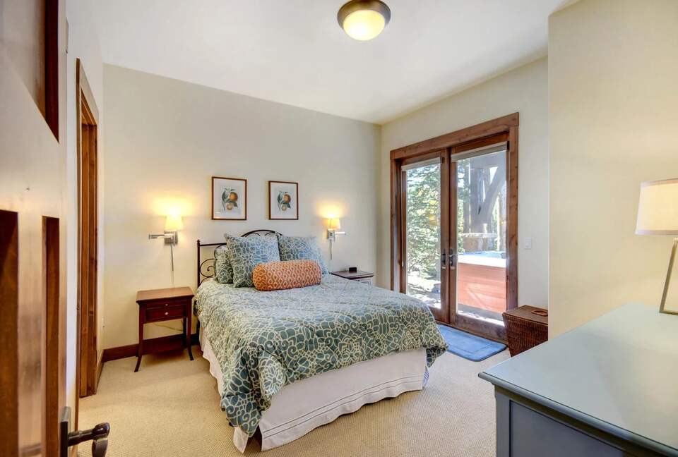 Luxury Villa with Hot Tub & Mountain Views near Winter Park Resort - Winter Park, Colorado