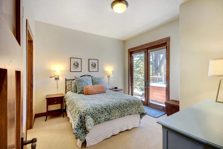 Luxury Villa with Hot Tub & Mountain Views near Winter Park Resort - Winter Park, Colorado