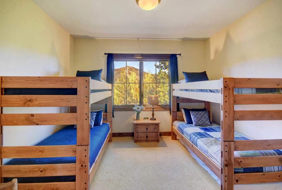 Luxury Villa with Hot Tub & Mountain Views near Winter Park Resort - Winter Park, Colorado