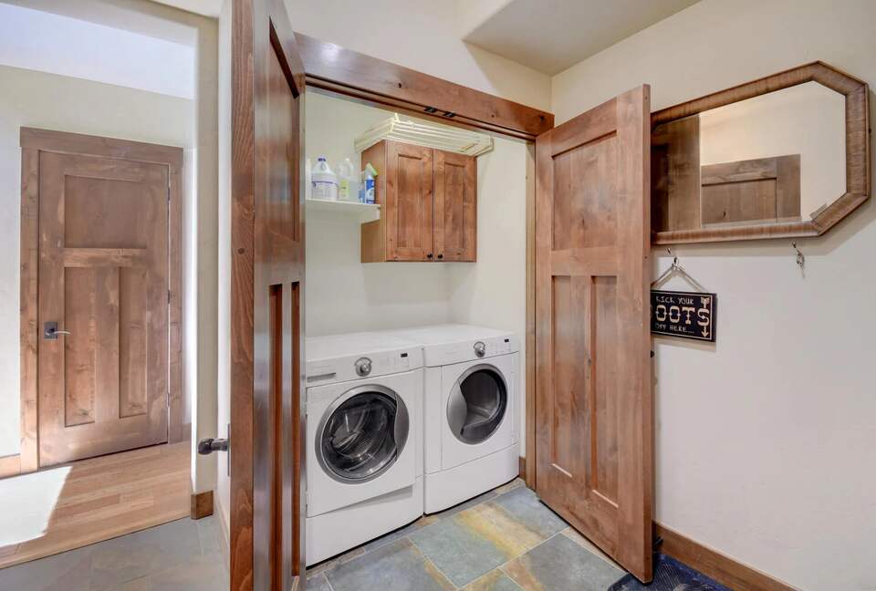 Luxury Villa with Hot Tub & Mountain Views near Winter Park Resort - Winter Park, Colorado