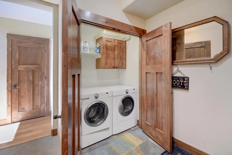 Luxury Villa with Hot Tub & Mountain Views near Winter Park Resort - Winter Park, Colorado