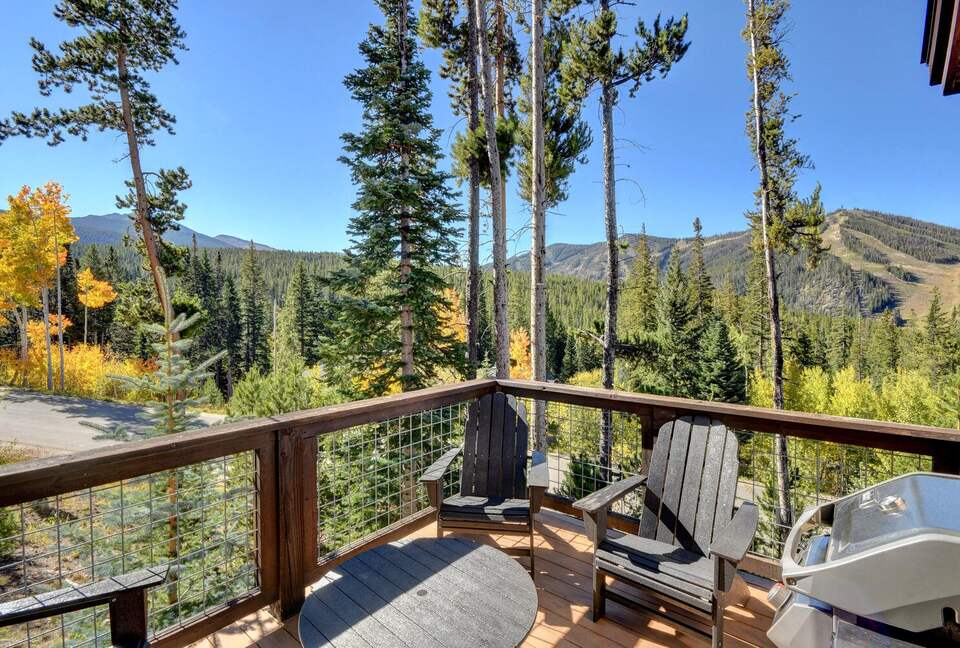 Luxury Villa with Hot Tub & Mountain Views near Winter Park Resort - Winter Park, Colorado