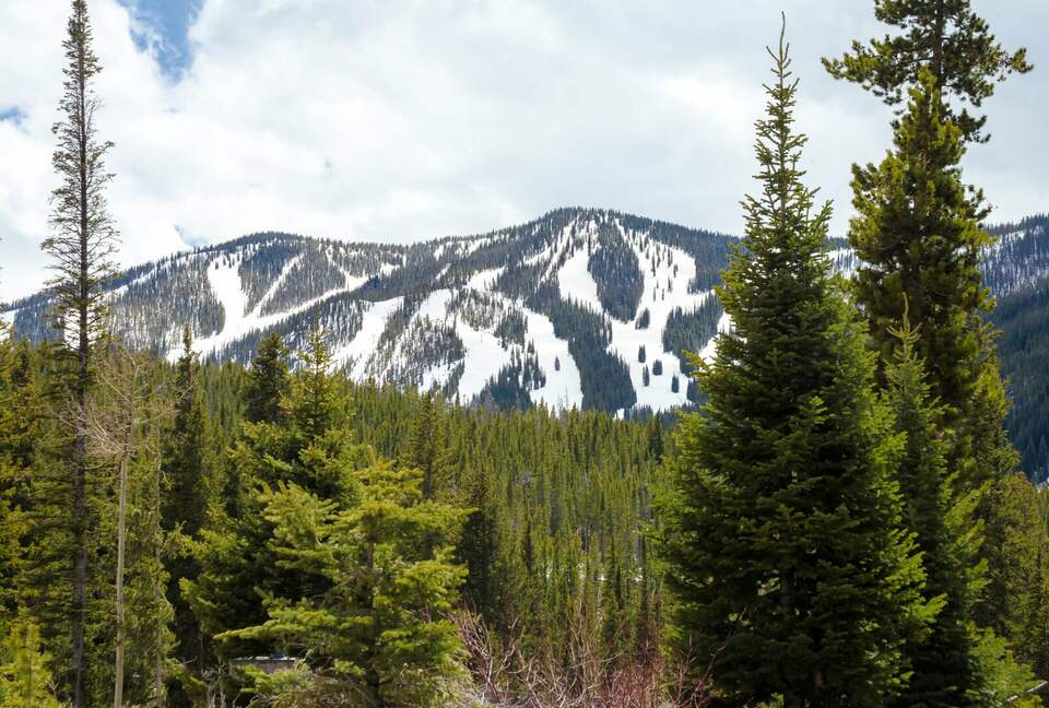 Luxury Villa with Hot Tub & Mountain Views near Winter Park Resort - Winter Park, Colorado