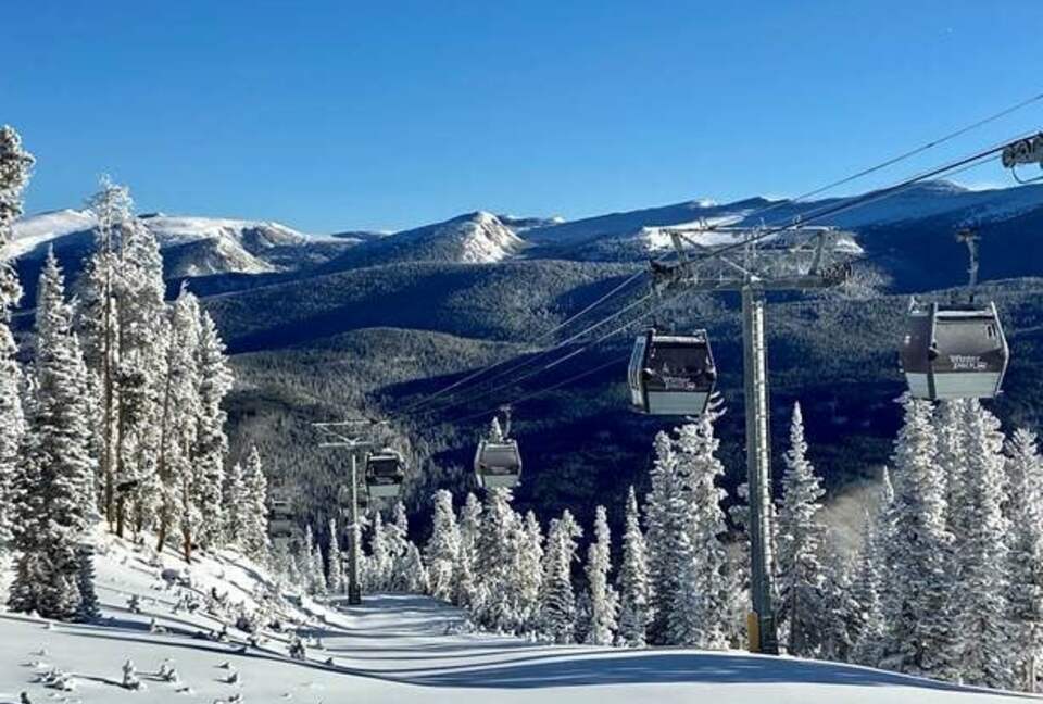 Luxury Villa with Hot Tub & Mountain Views near Winter Park Resort - Winter Park, Colorado