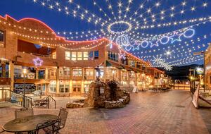 Luxury Villa with Hot Tub & Mountain Views near Winter Park Resort - Winter Park, Colorado