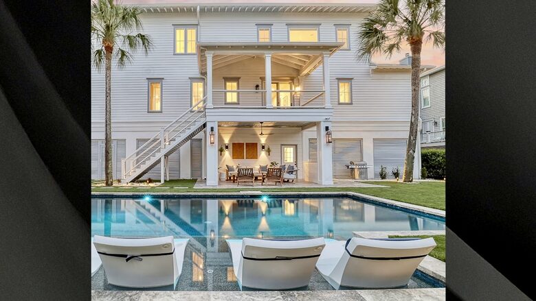 Elegant Isle of Palms Escape with Rooftop Deck - Isle of Palms, South Carolina